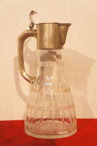 džbán