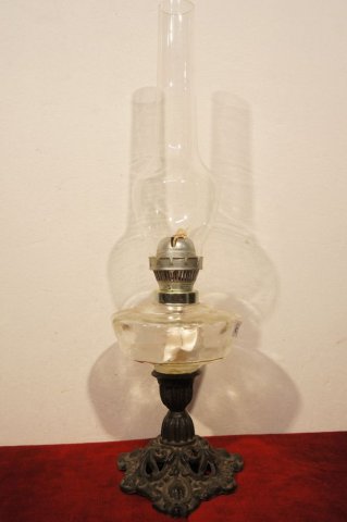 petrolejová lampa