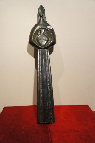 žena s krčahom