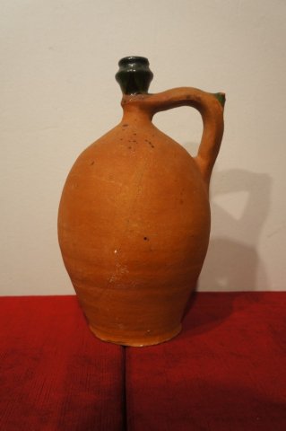 džbán