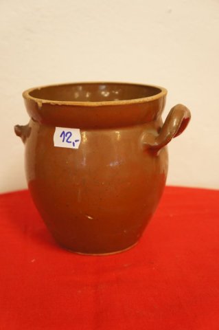 džbán