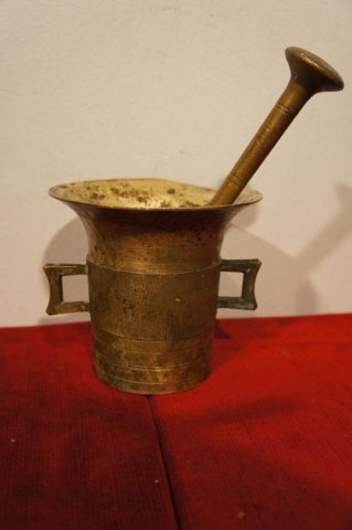 mažiar s tĺčikom