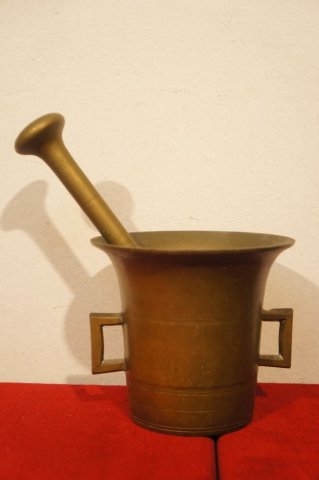 mažiar s tĺčikom