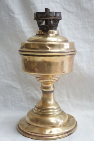 petrolejová lampa