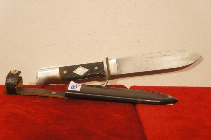 skautský nôž