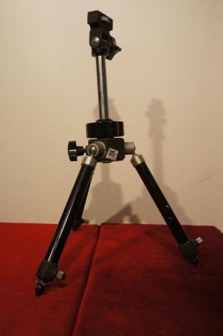 statív