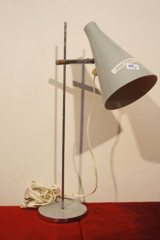 stolná lampa