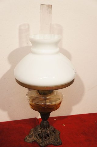 stolná lampa