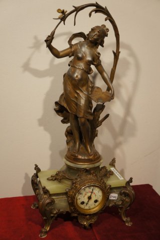 stolové hodiny